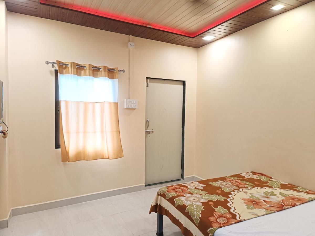 Shree Nivas Home Stay Srīvardhan Εξωτερικό φωτογραφία